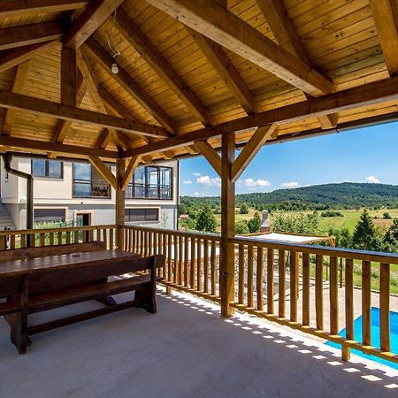 1 Bedroom Beautiful Apartment In Раковица Екстериор снимка
